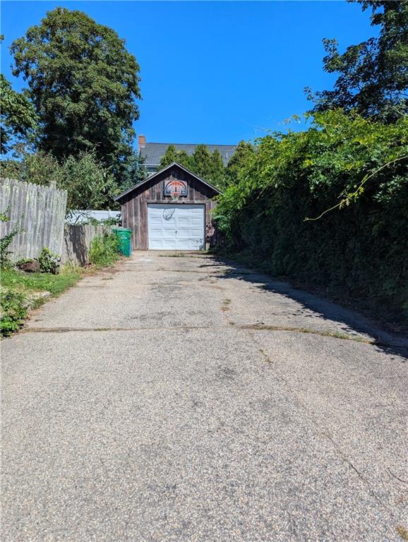 9 Allen Avenue Property Photo 3