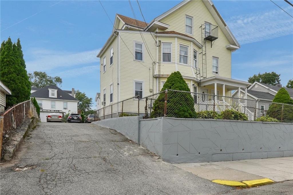 143 Garden Street Property Photo 2