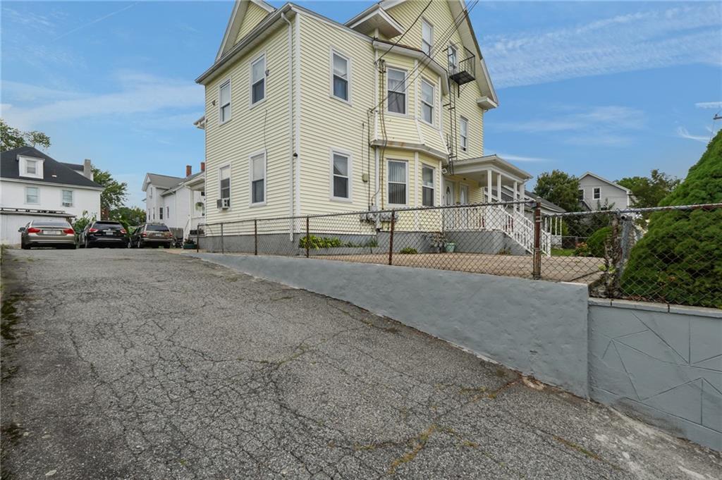 143 Garden Street Property Photo 25