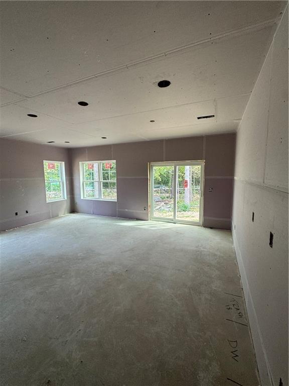 10 College Hill Property Photo 3
