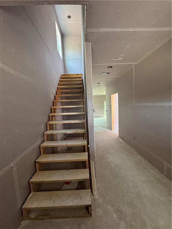 10 College Hill Property Photo 5
