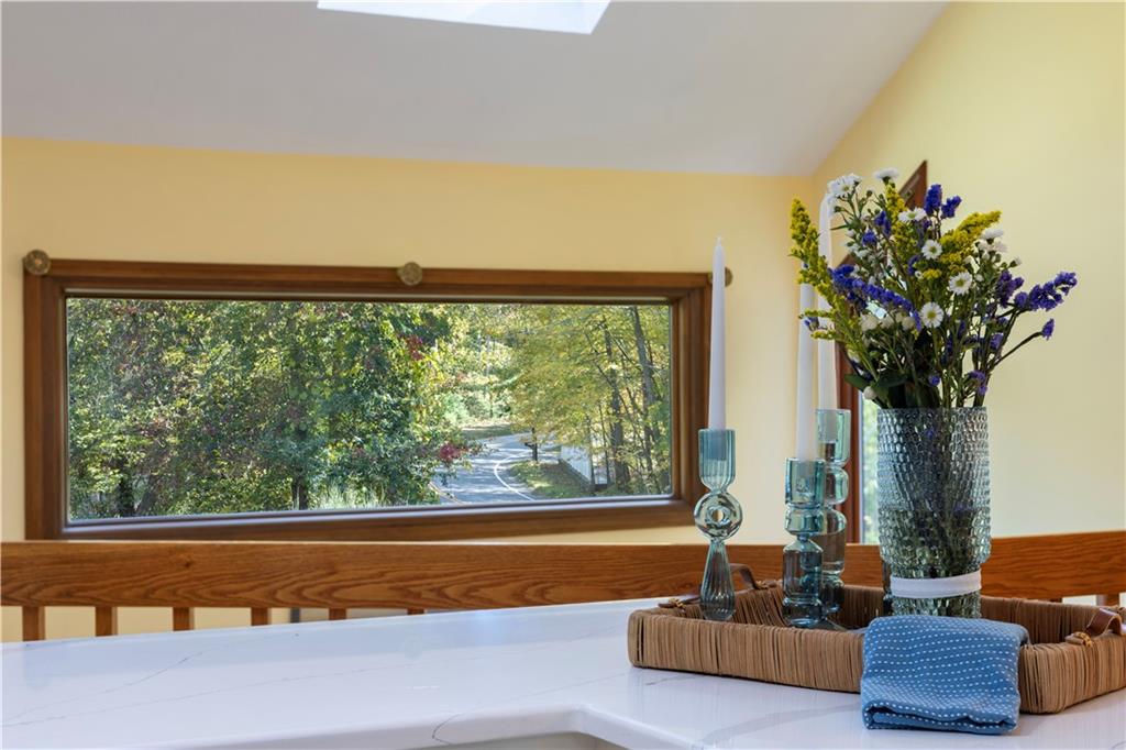8 Robin Drive Property Photo 6