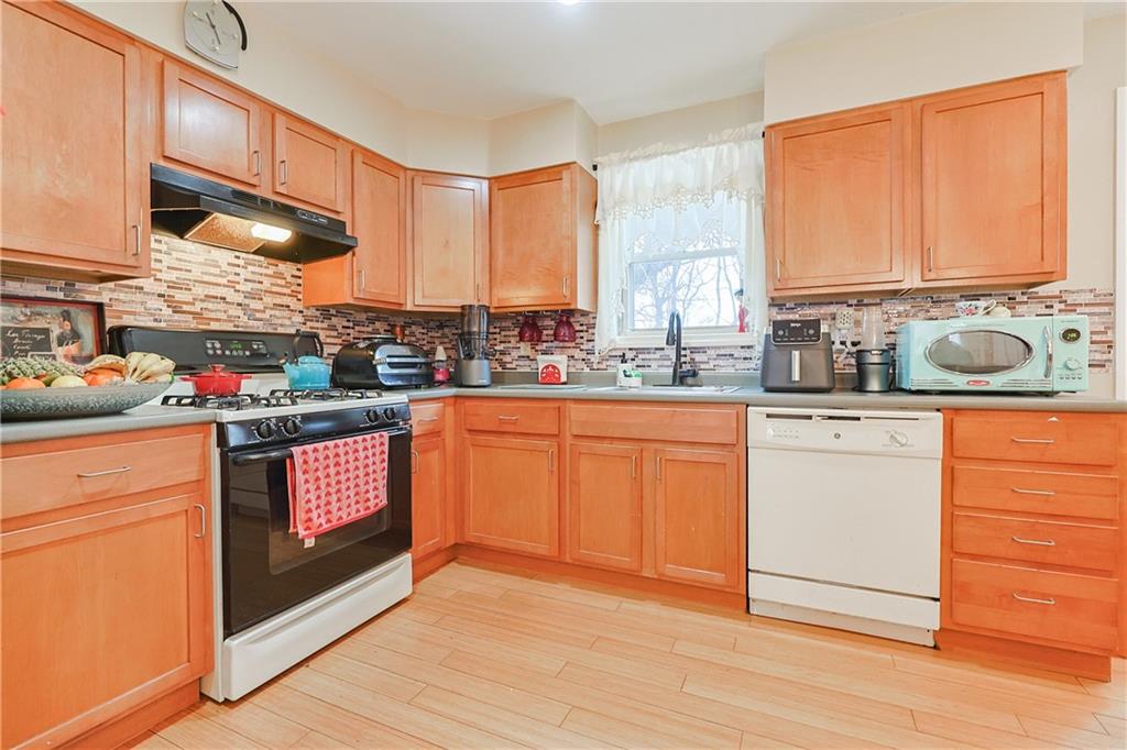 88 Barton Street Unit 6 Property Photo 40