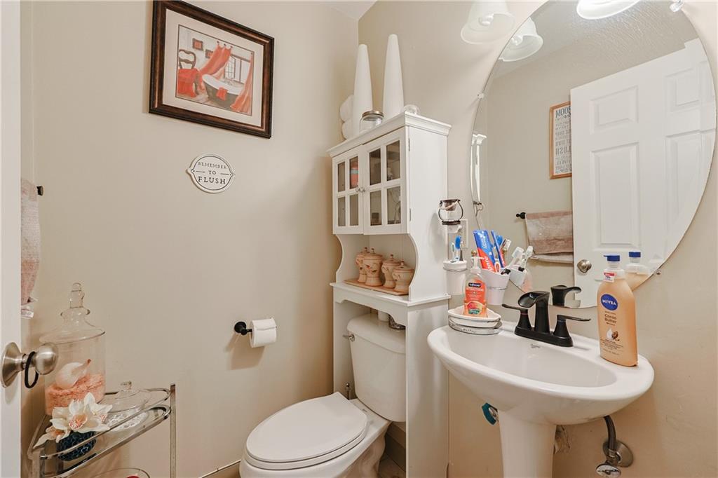 88 Barton Street Unit 6 Property Photo 44