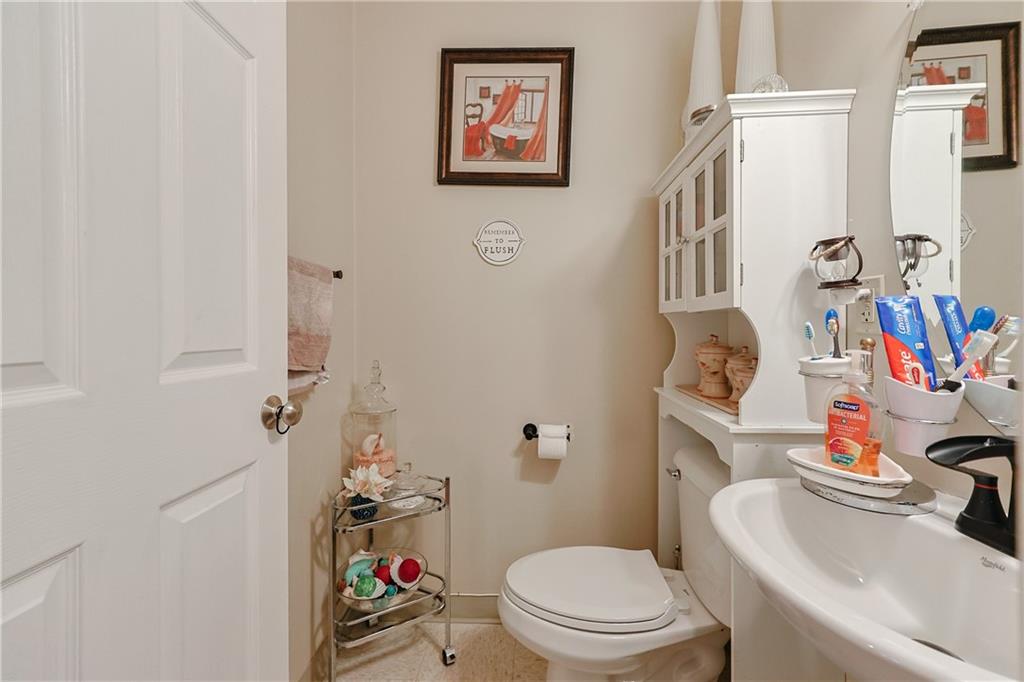 88 Barton Street Unit 6 Property Photo 45
