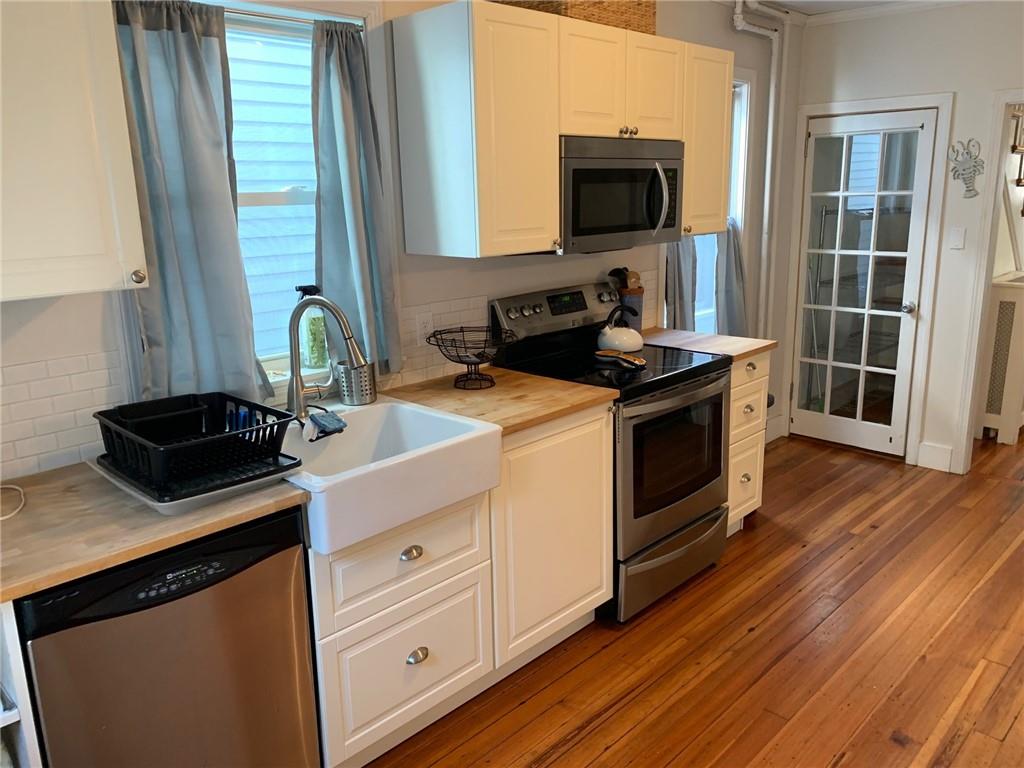 65 1/2 Roseneath Avenue Property Photo 6