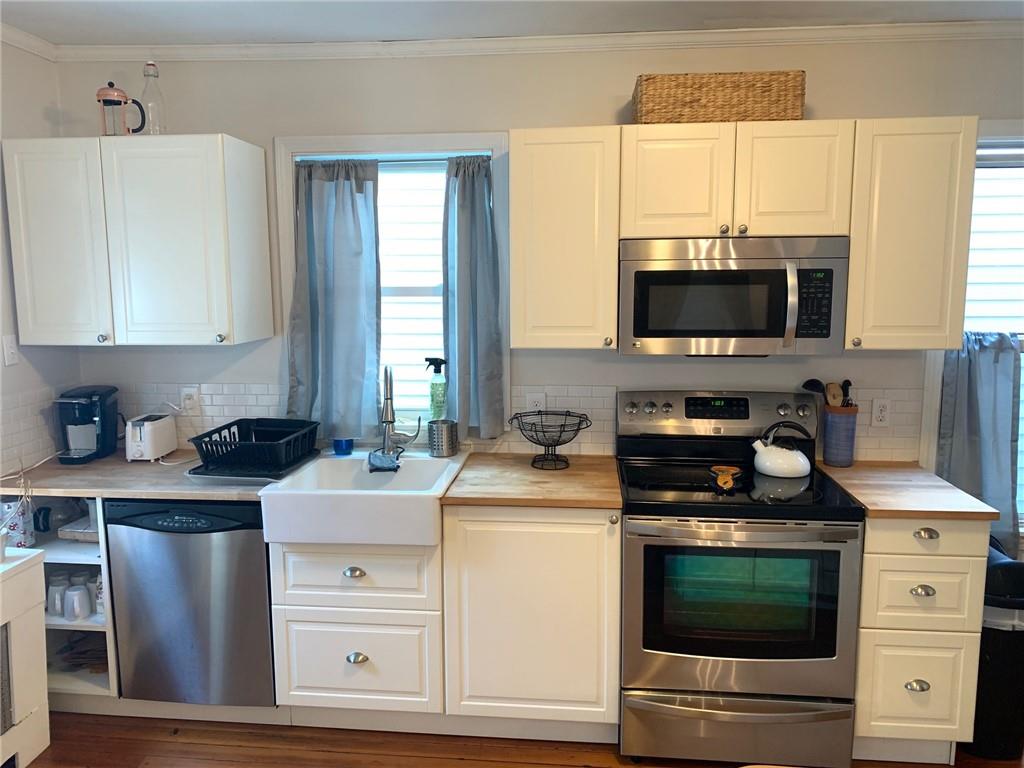 65 1/2 Roseneath Avenue Property Photo 10