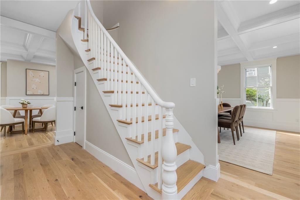 216 Spring Street Property Photo 5