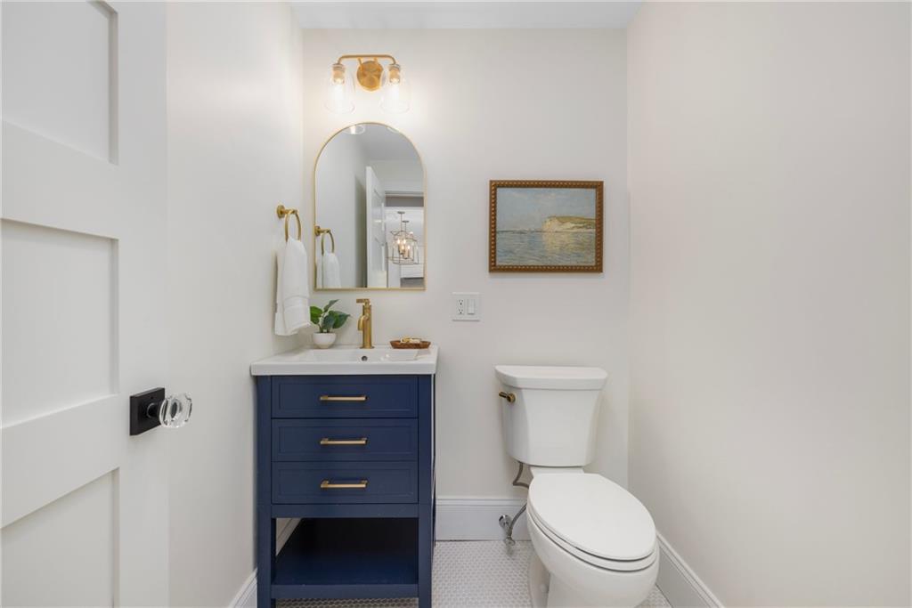 216 Spring Street Property Photo 12