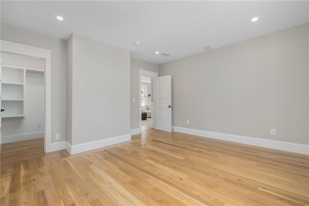 216 Spring Street Property Photo 29