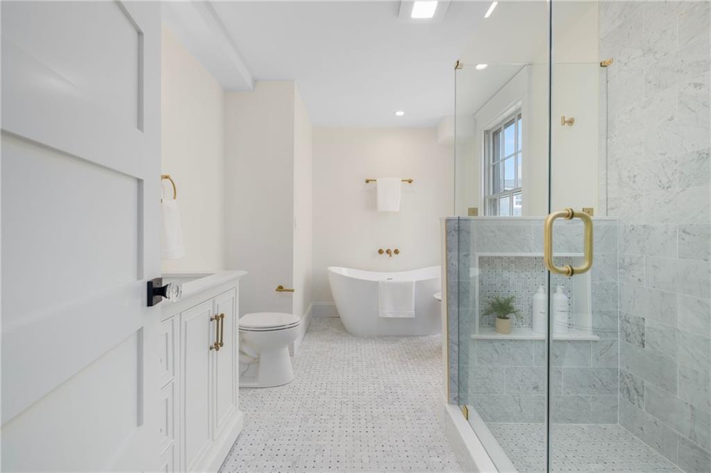 216 Spring Street Property Photo 34