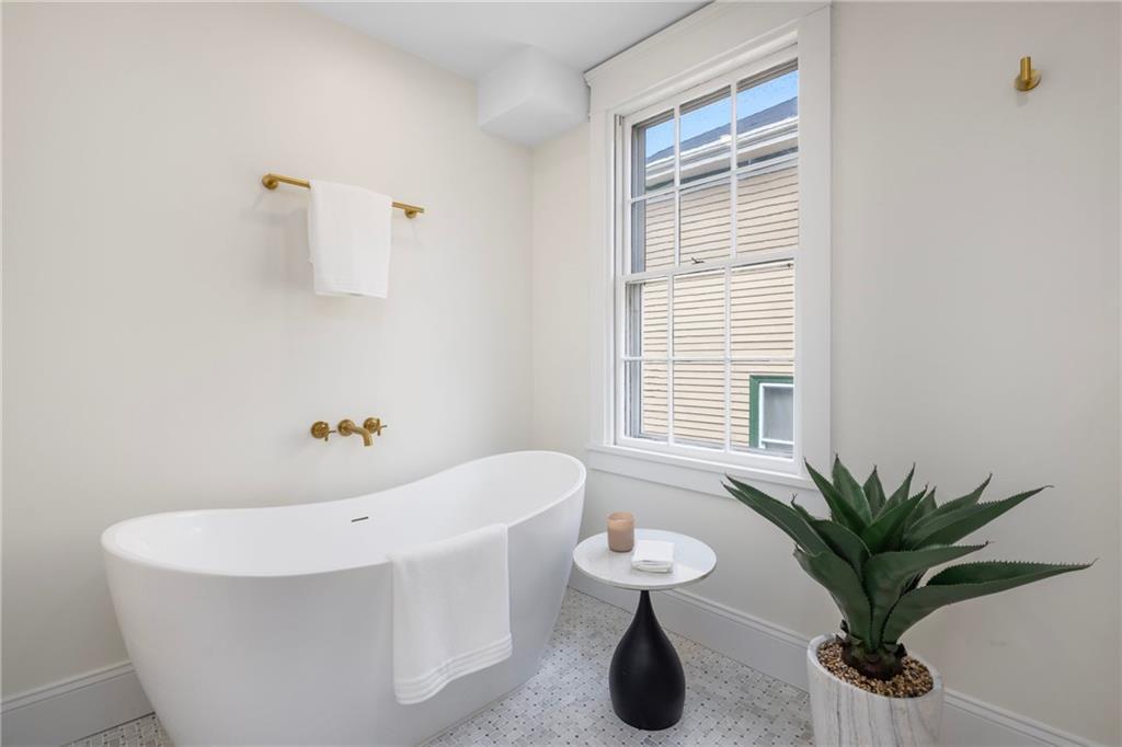 216 Spring Street Property Photo 35