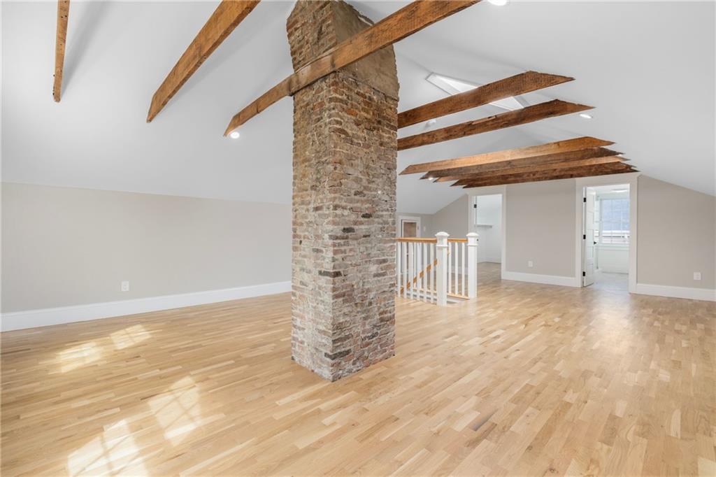 216 Spring Street Property Photo 41