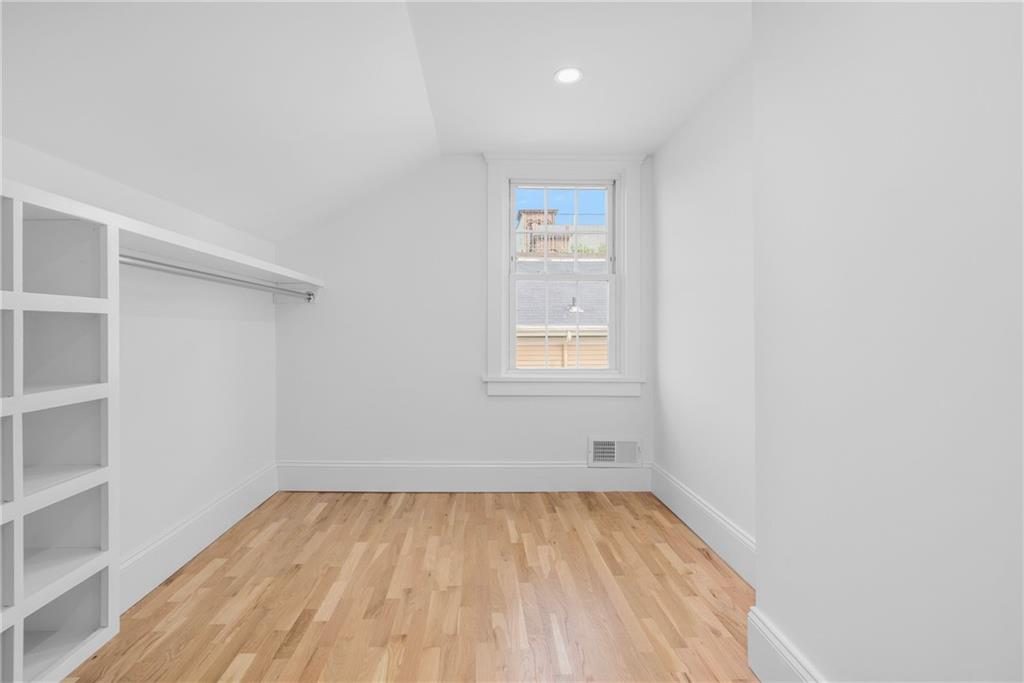 216 Spring Street Property Photo 42