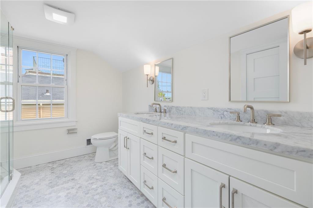 216 Spring Street Property Photo 43