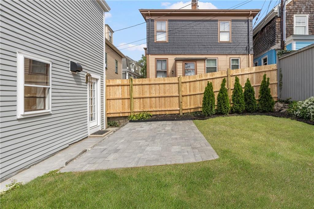 216 Spring Street Property Photo 47