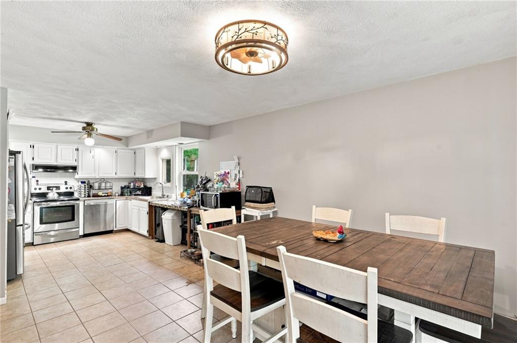 9 Eastgate Drive Property Photo 12