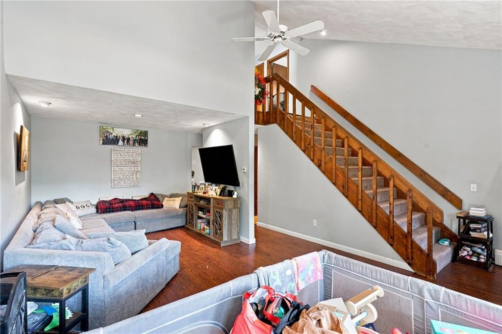 9 Eastgate Drive Property Photo 19
