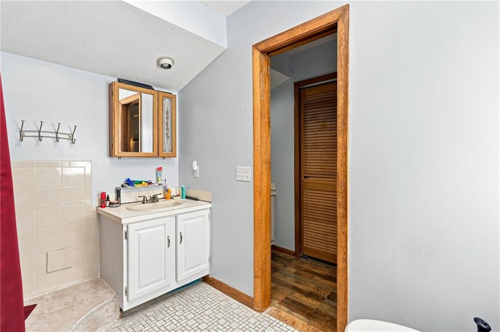 9 Eastgate Drive Property Photo 31