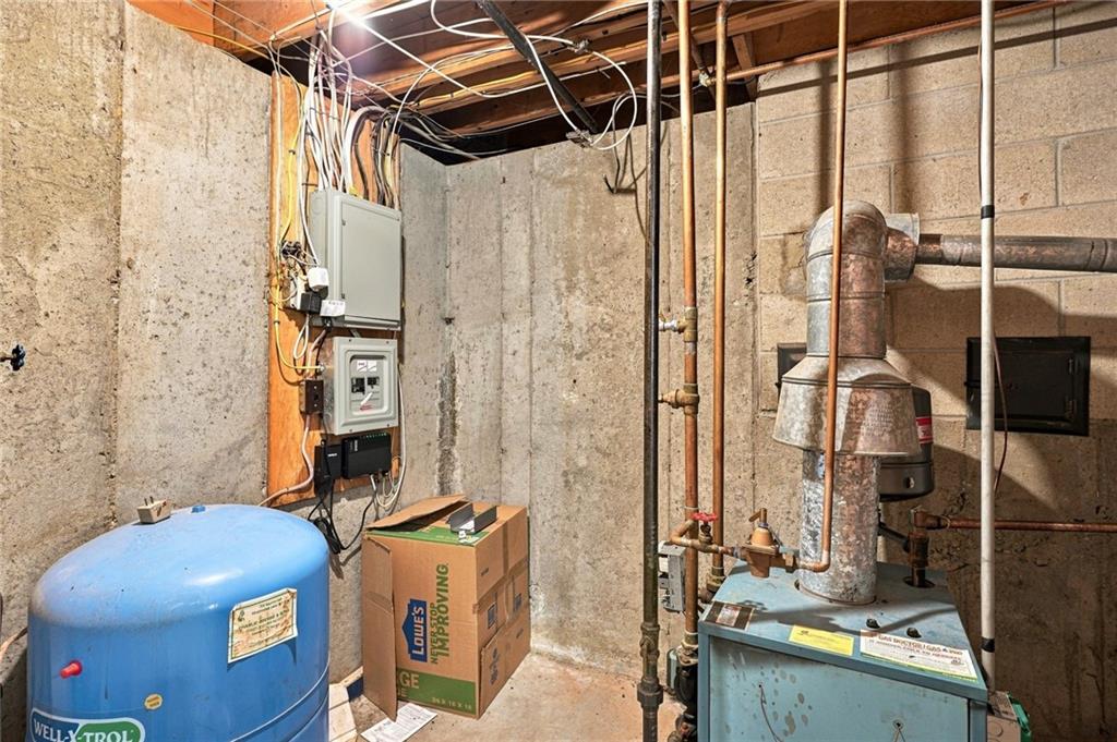 9 Eastgate Drive Property Photo 34