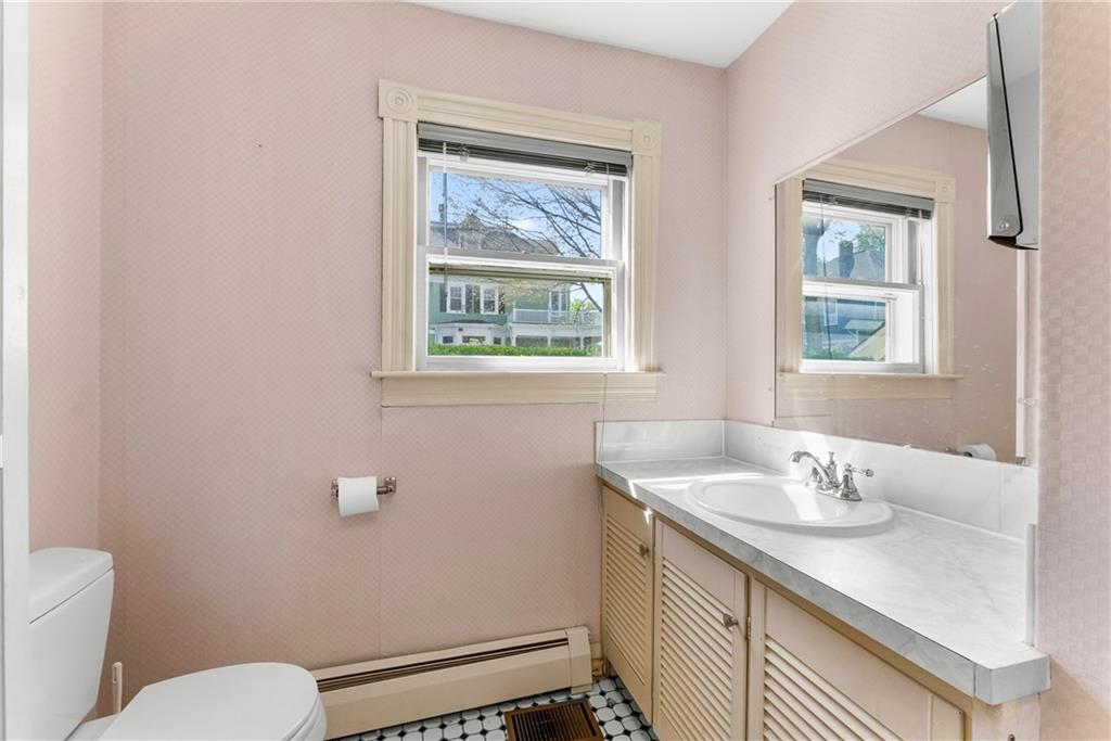 1358 Smith Street Property Photo 16