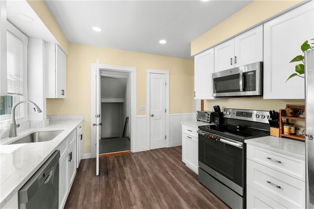 1358 Smith Street Property Photo 25