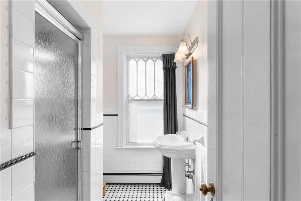 1358 Smith Street Property Photo 33