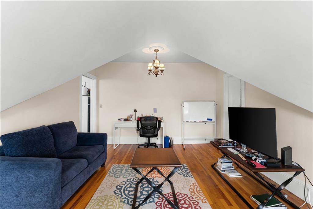 1358 Smith Street Property Photo 40