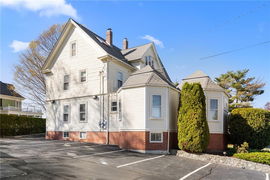 1358 Smith Street Property Photo 45