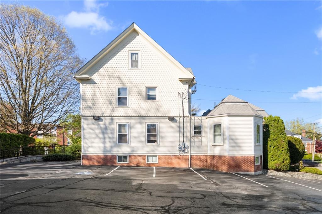 1358 Smith Street Property Photo 46