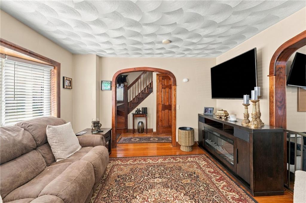 37 Homer Street Property Photo 9