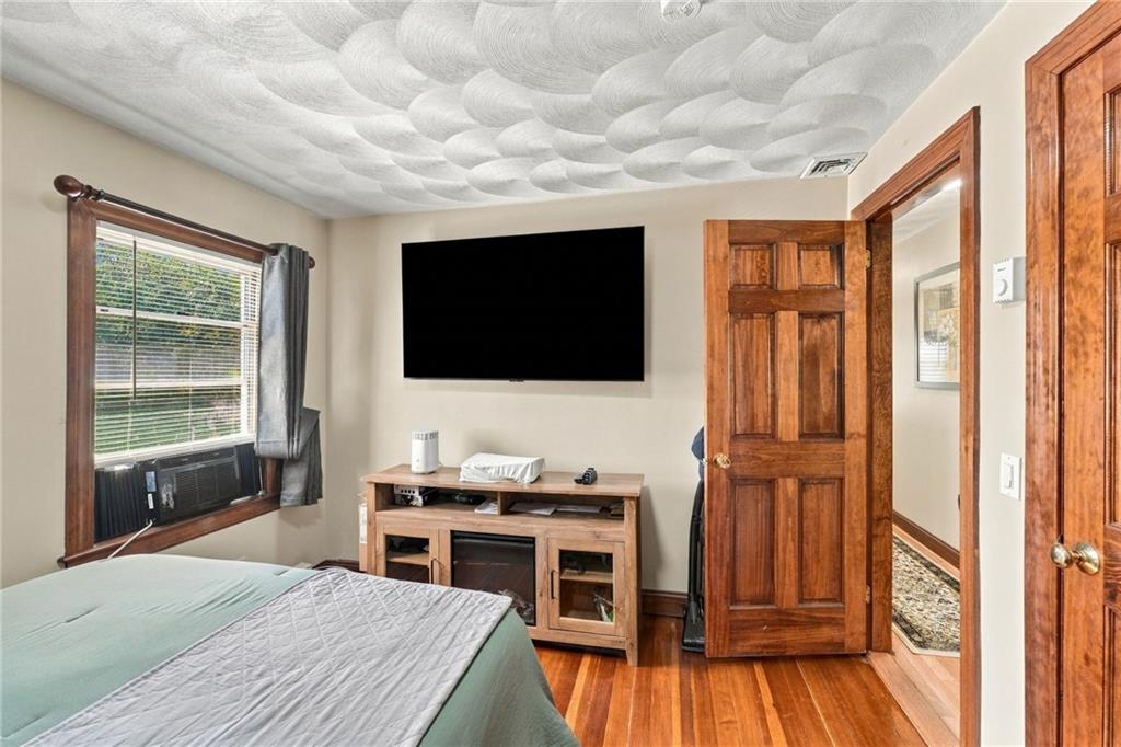 37 Homer Street Property Photo 32