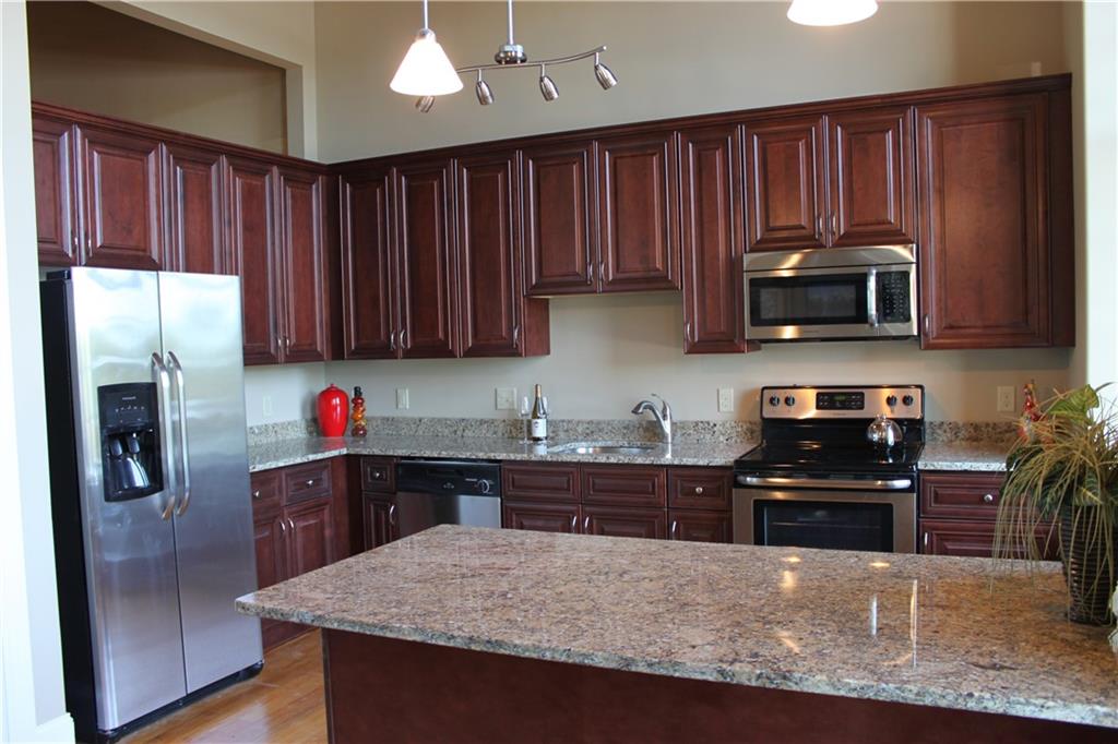 624 Washington Street Unit A-319 Property Photo 9