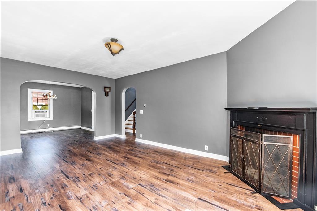 3 Moreland Street Property Photo 18