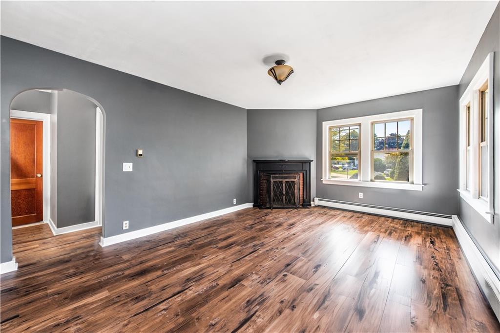 3 Moreland Street Property Photo 19