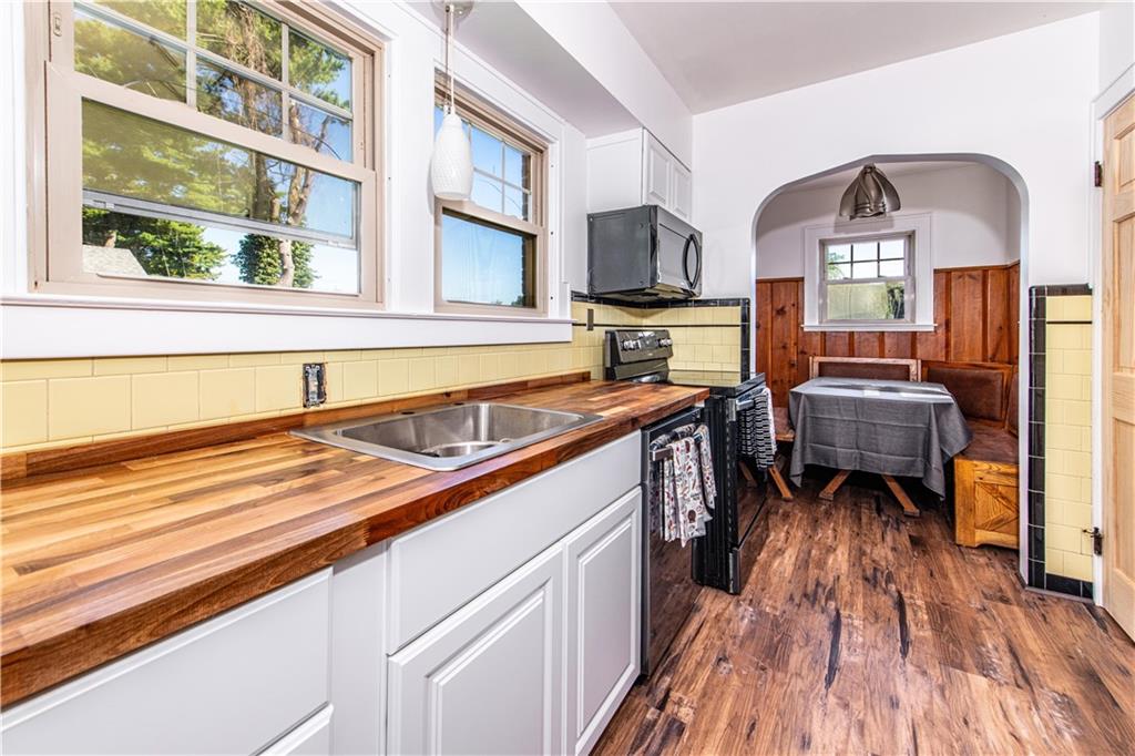 3 Moreland Street Property Photo 22