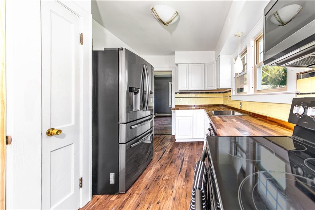 3 Moreland Street Property Photo 23