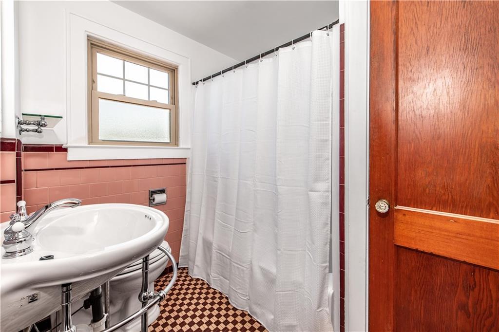 3 Moreland Street Property Photo 41
