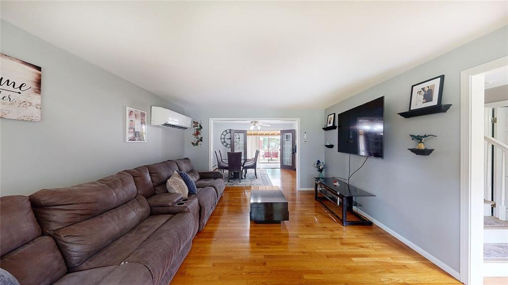865 Steere Farm Road Property Photo 8