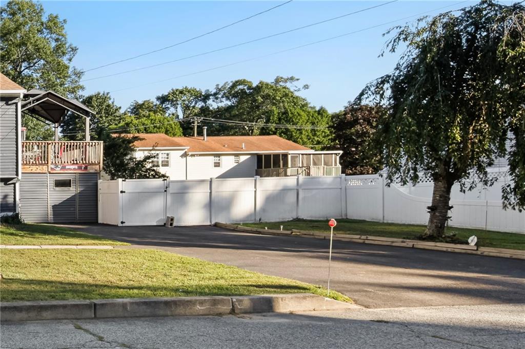 24 Arden Court Property Photo 39