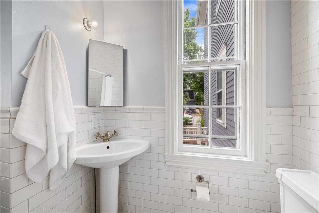 22 Halsey Street Unit 2 Property Photo 15