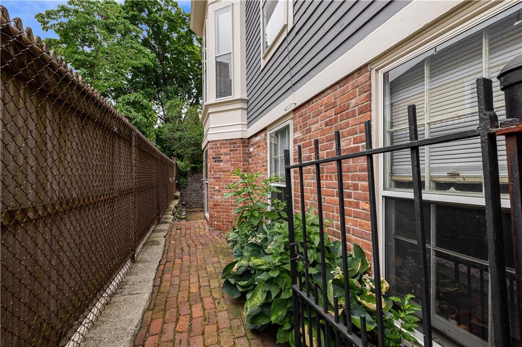22 Halsey Street Unit 2 Property Photo 18