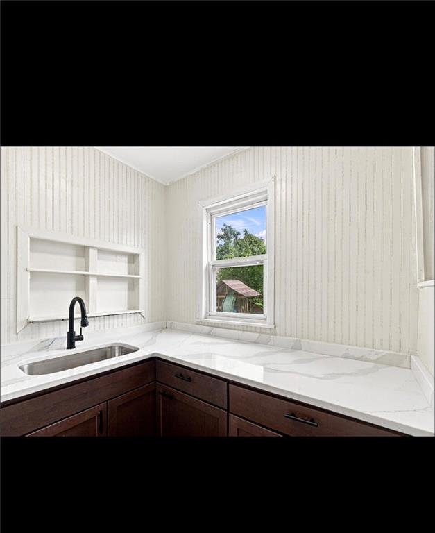 180 Ohio Avenue Property Photo 6