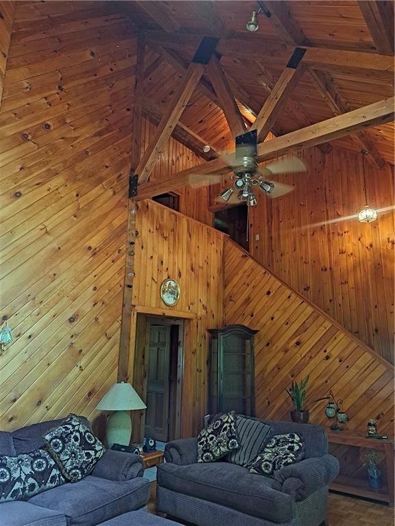 500 Plain Road Property Photo 15