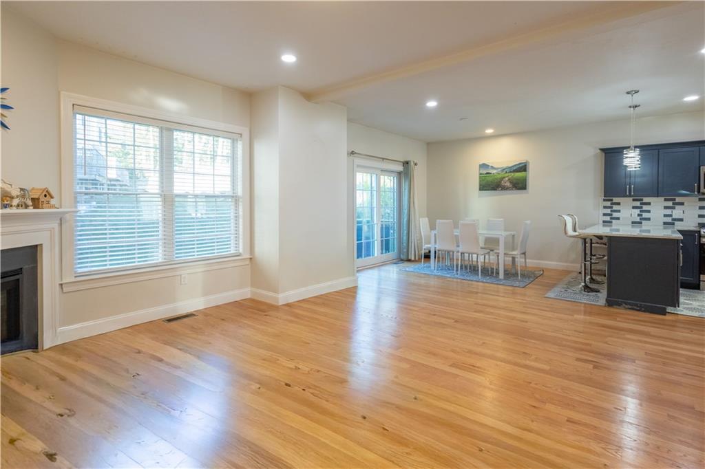 902 Hunting Hill Drive Property Photo 6