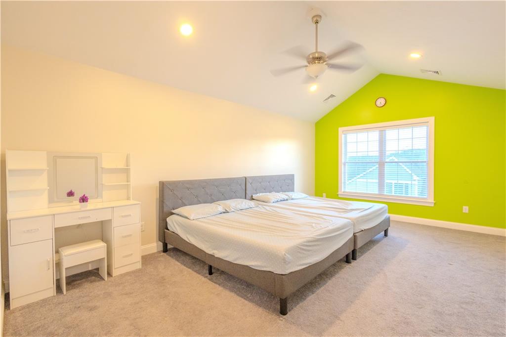 902 Hunting Hill Drive Property Photo 12