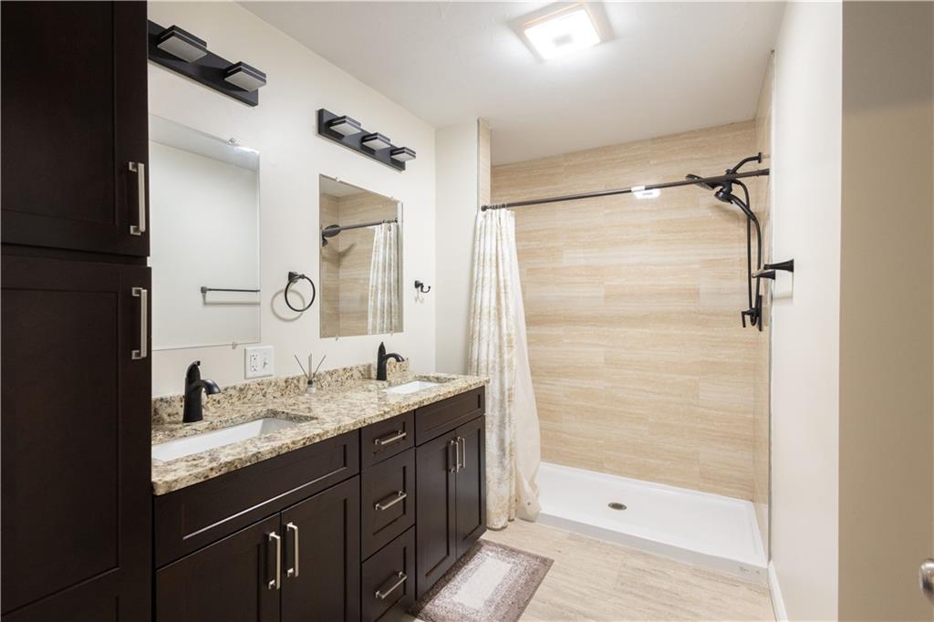 902 Hunting Hill Drive Property Photo 14