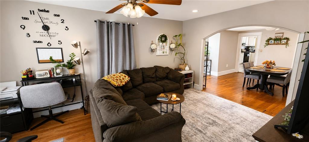 16 Winsor Street Property Photo 8