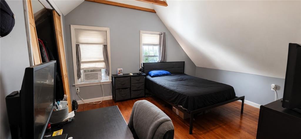 16 Winsor Street Property Photo 20