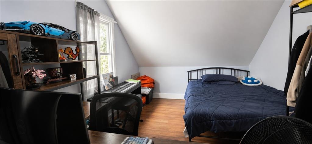 16 Winsor Street Property Photo 28